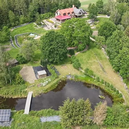 Dworek Glogowiska Villa *