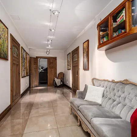 Dworek Glogowiska Villa